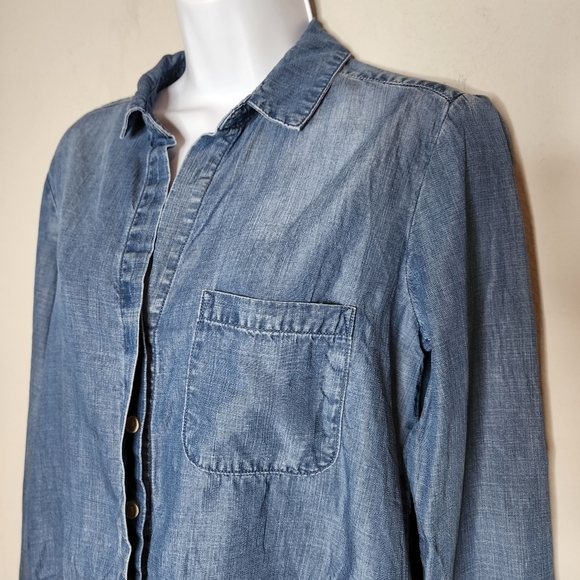 Cloth & Stone chambray button down - Picture 6 of 12